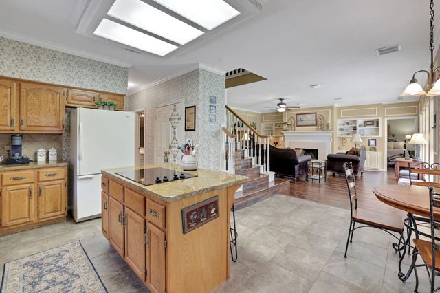 3926 Brook Shadow Drive Drive, Houston, TX 77345