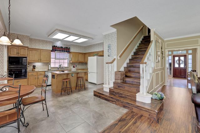 3926 Brook Shadow Drive Drive, Houston, TX 77345