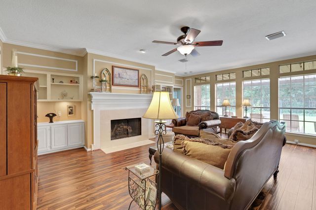 3926 Brook Shadow Drive Drive, Houston, TX 77345