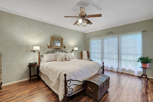3926 Brook Shadow Drive Drive, Houston, TX 77345