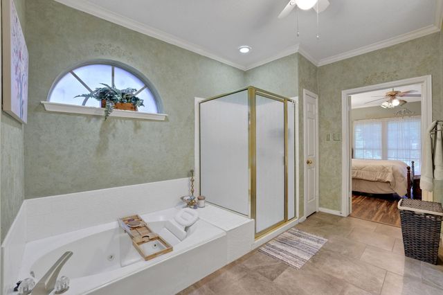 3926 Brook Shadow Drive Drive, Houston, TX 77345