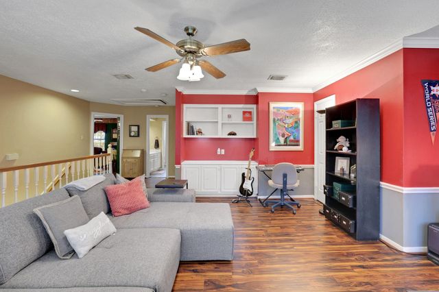 3926 Brook Shadow Drive Drive, Houston, TX 77345