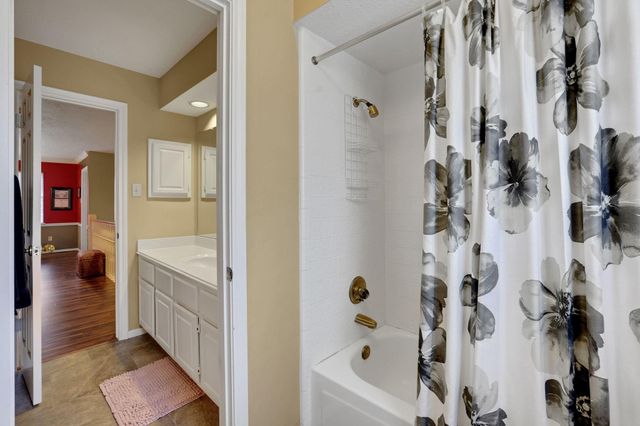 3926 Brook Shadow Drive Drive, Houston, TX 77345