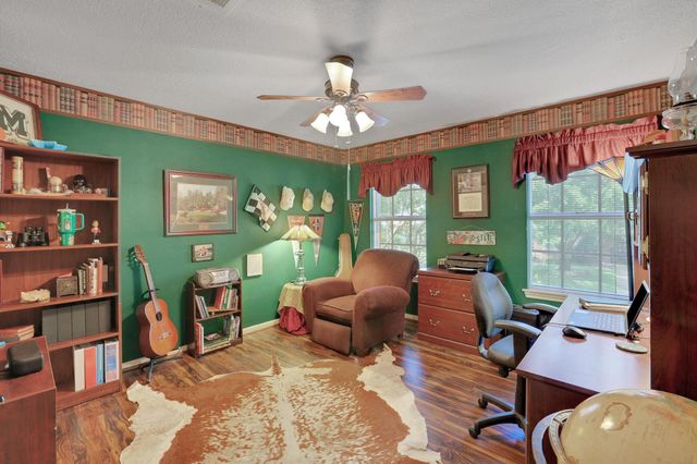 3926 Brook Shadow Drive Drive, Houston, TX 77345