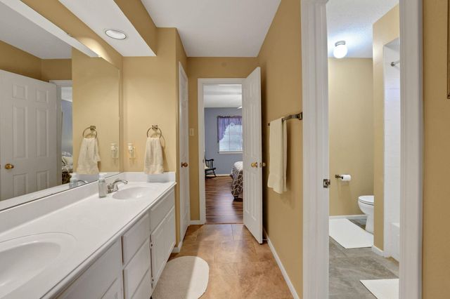3926 Brook Shadow Drive Drive, Houston, TX 77345