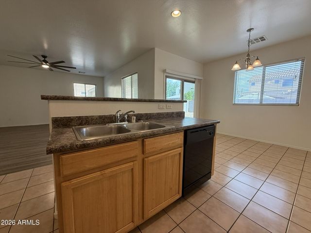 7258 W PALMAIRE Avenue, Glendale, AZ 85303