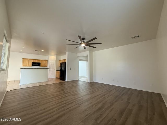 7258 W PALMAIRE Avenue, Glendale, AZ 85303