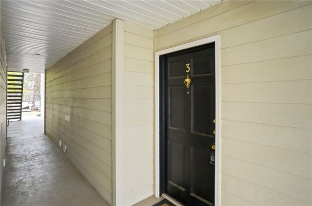 850 Mallery Street 3E, St Simons Island, GA 31522