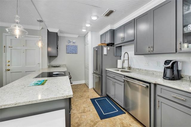 850 Mallery Street 3E, St Simons Island, GA 31522