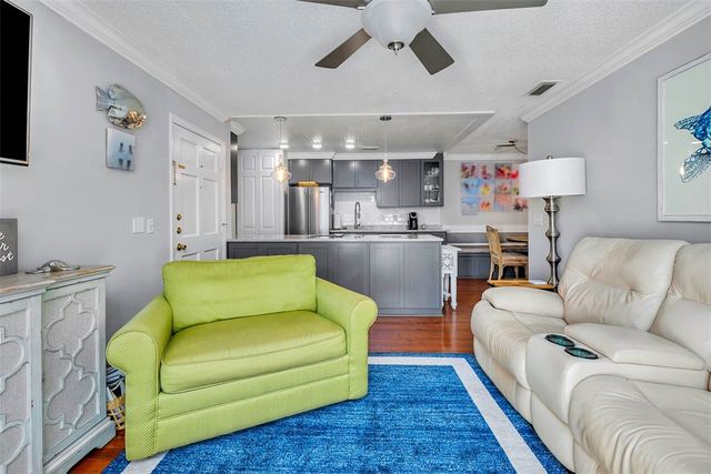 850 Mallery Street 3E, St Simons Island, GA 31522