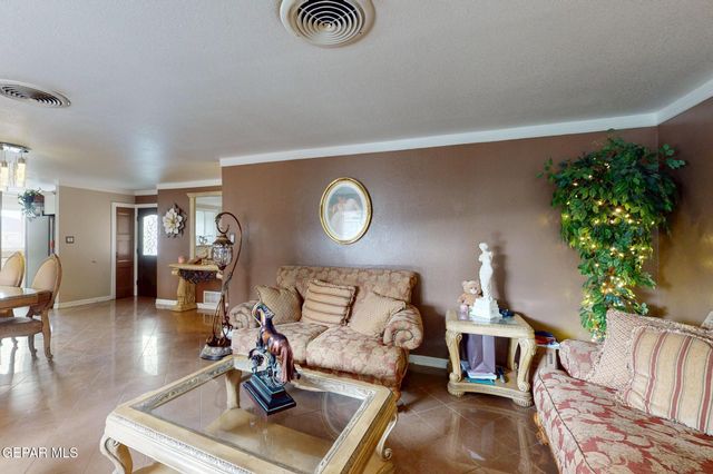 906 TURNEY Drive, El Paso, TX 79902