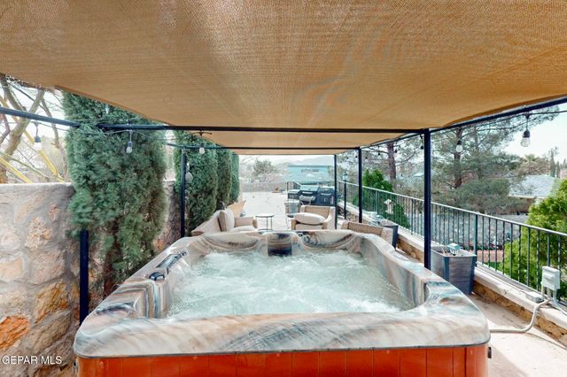 906 TURNEY Drive, El Paso, TX 79902