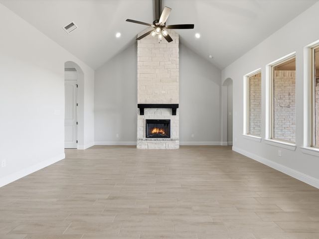 829 Haley Street, Springtown, TX 76082