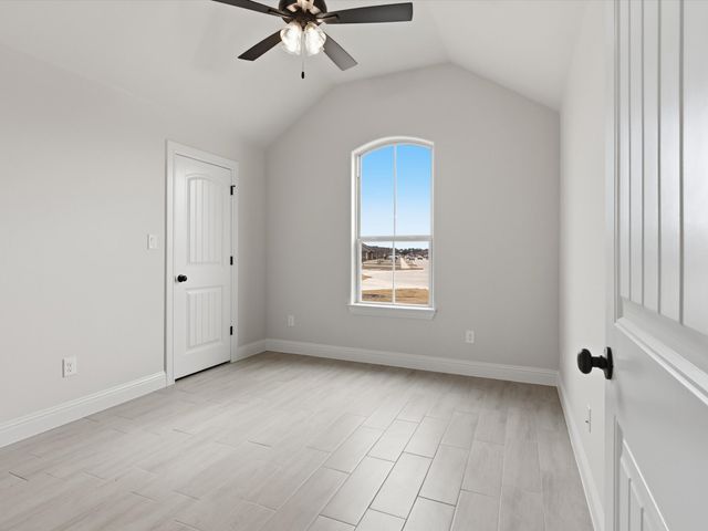 829 Haley Street, Springtown, TX 76082