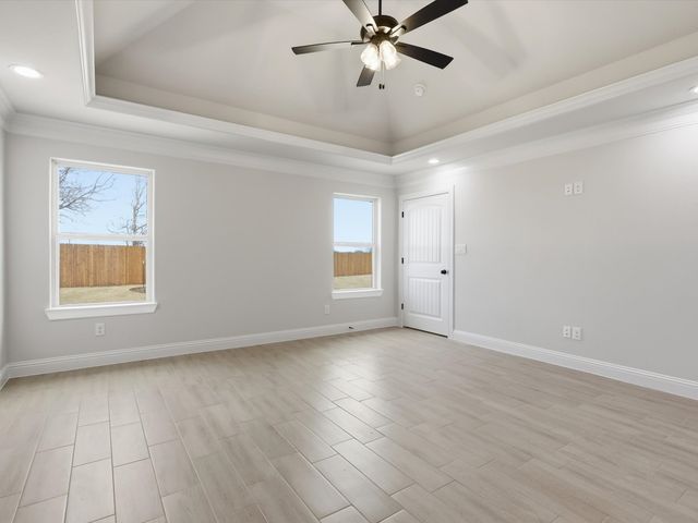 829 Haley Street, Springtown, TX 76082