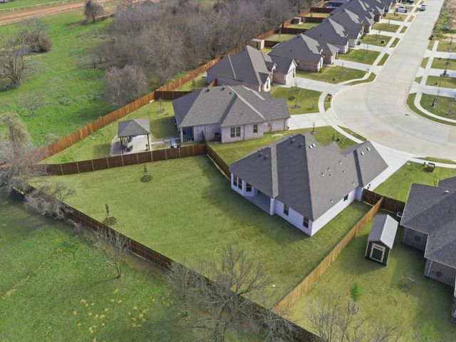 829 Haley Street, Springtown, TX 76082