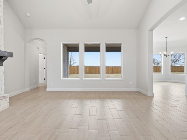 829 Haley Street, Springtown, TX 76082