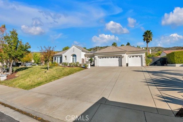 5853 Spirit Lake Court, Simi Valley, CA 93063