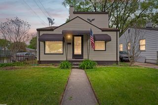 22622 Sharrow Street, Warren, MI 48089