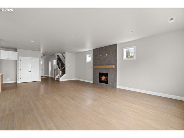 1762 N OAK St, Canby, OR 97013