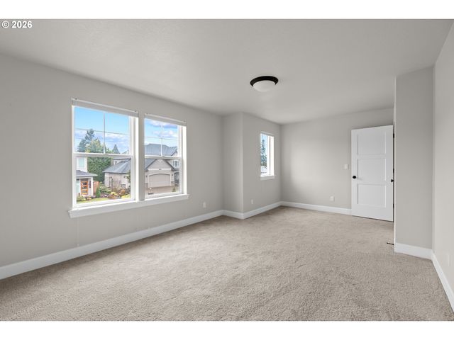 1762 N OAK St, Canby, OR 97013