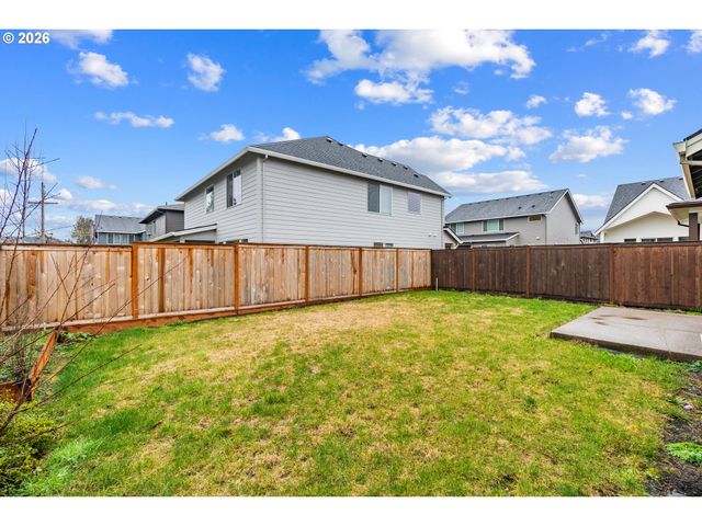 1762 N OAK St, Canby, OR 97013