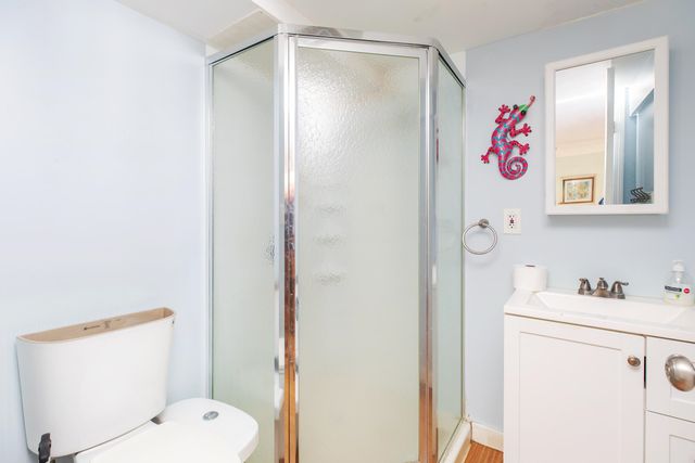 12 Manchester Street, Hampton, NH 03842