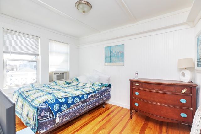 12 Manchester Street, Hampton, NH 03842
