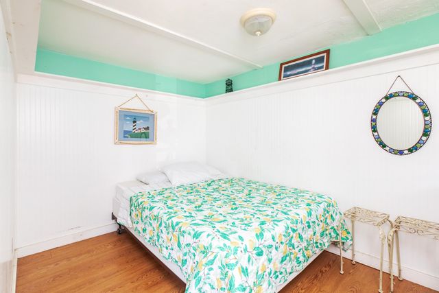 12 Manchester Street, Hampton, NH 03842