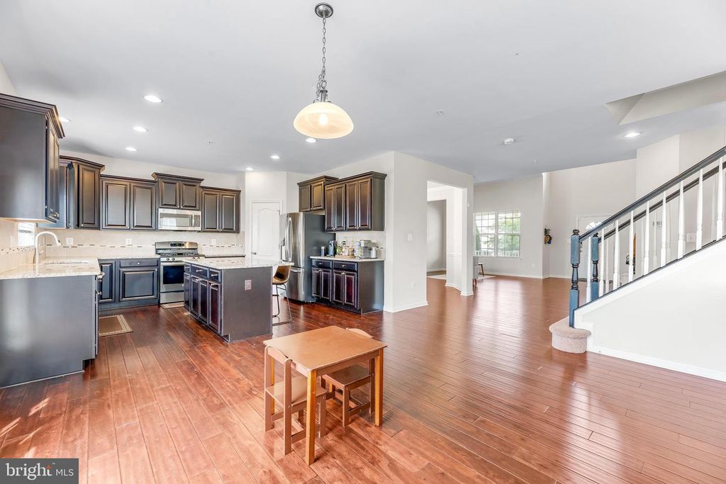 11167 SAINT CHRISTOPHER DR, White Plains, MD 20695