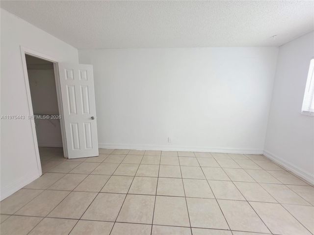 4160 NW 21st St 124D, Lauderhill, FL 33313