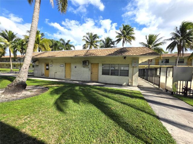 4160 NW 21st St 124D, Lauderhill, FL 33313