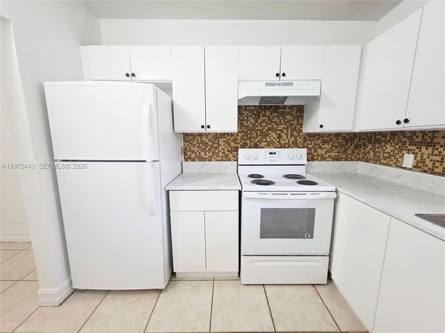 4160 NW 21st St 124D, Lauderhill, FL 33313