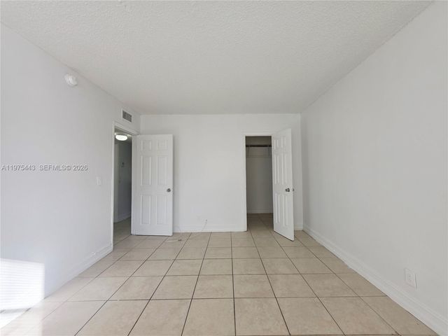 4160 NW 21st St 124D, Lauderhill, FL 33313