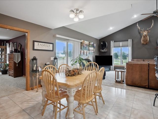 3752 Lacina Drive SW, Iowa City, IA 52240