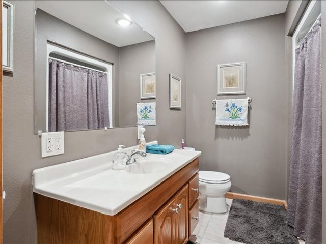 3752 Lacina Drive SW, Iowa City, IA 52240