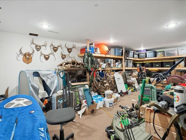 3752 Lacina Drive SW, Iowa City, IA 52240