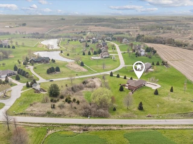 3752 Lacina Drive SW, Iowa City, IA 52240