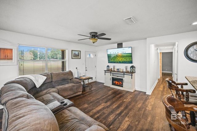 23915 County Road 85, Robertsdale, AL 36567