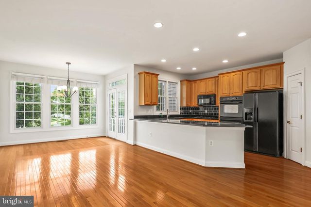 6806 WITTON CIR, Gainesville, VA 20155