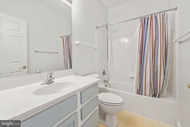 6806 WITTON CIR, Gainesville, VA 20155
