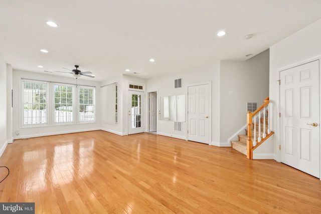 6806 WITTON CIR, Gainesville, VA 20155