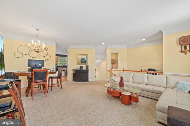6806 WITTON CIR, Gainesville, VA 20155