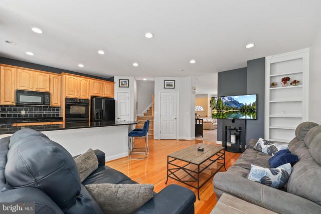 6806 WITTON CIR, Gainesville, VA 20155