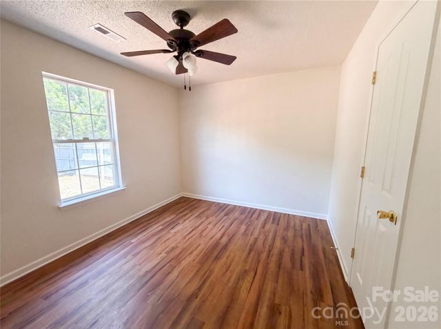 6318 Whispering Brook Court, Charlotte, NC 28216