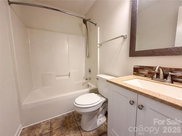 6318 Whispering Brook Court, Charlotte, NC 28216
