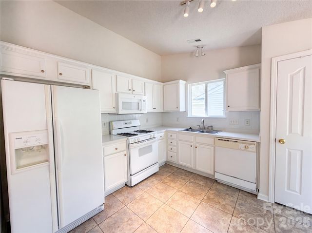 6318 Whispering Brook Court, Charlotte, NC 28216