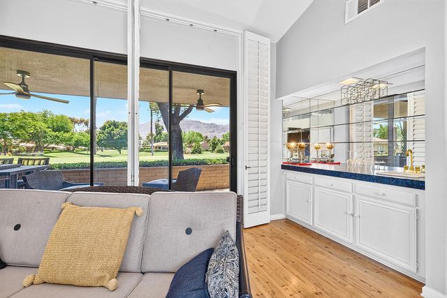 14 La Ronda Drive, Rancho Mirage, CA 92270