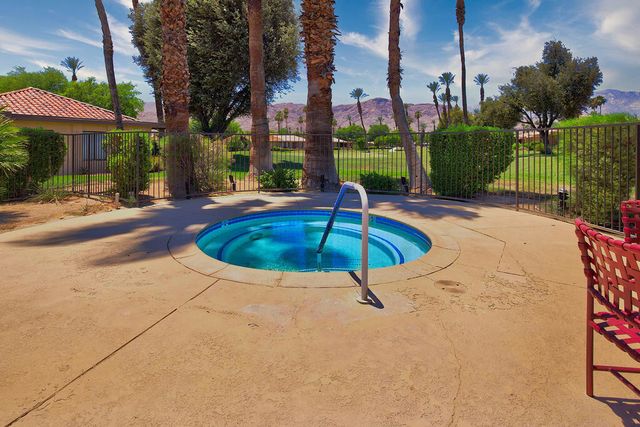 14 La Ronda Drive, Rancho Mirage, CA 92270