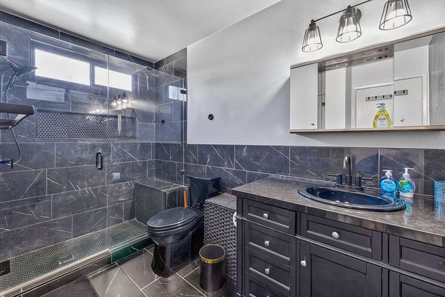14 La Ronda Drive, Rancho Mirage, CA 92270